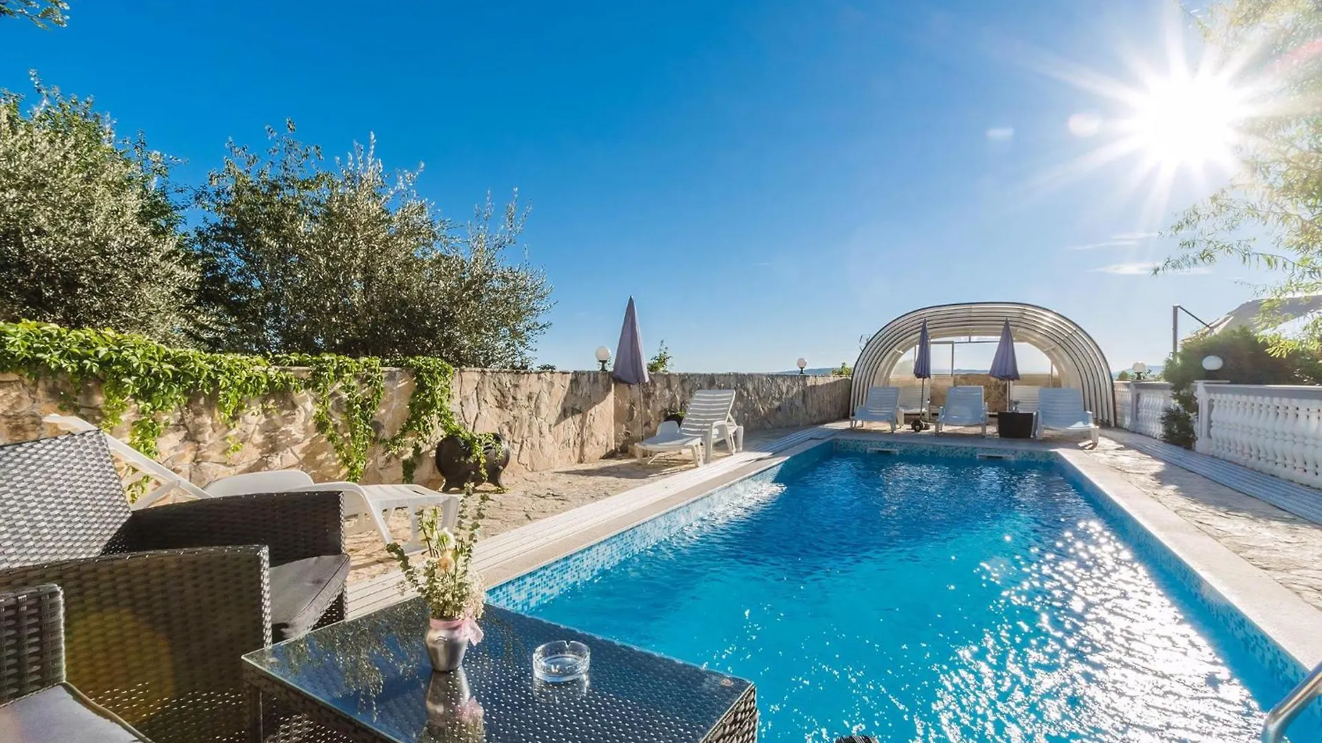 Tolle Wohnung Mit Terrasse Und Meerblick Crikvenica