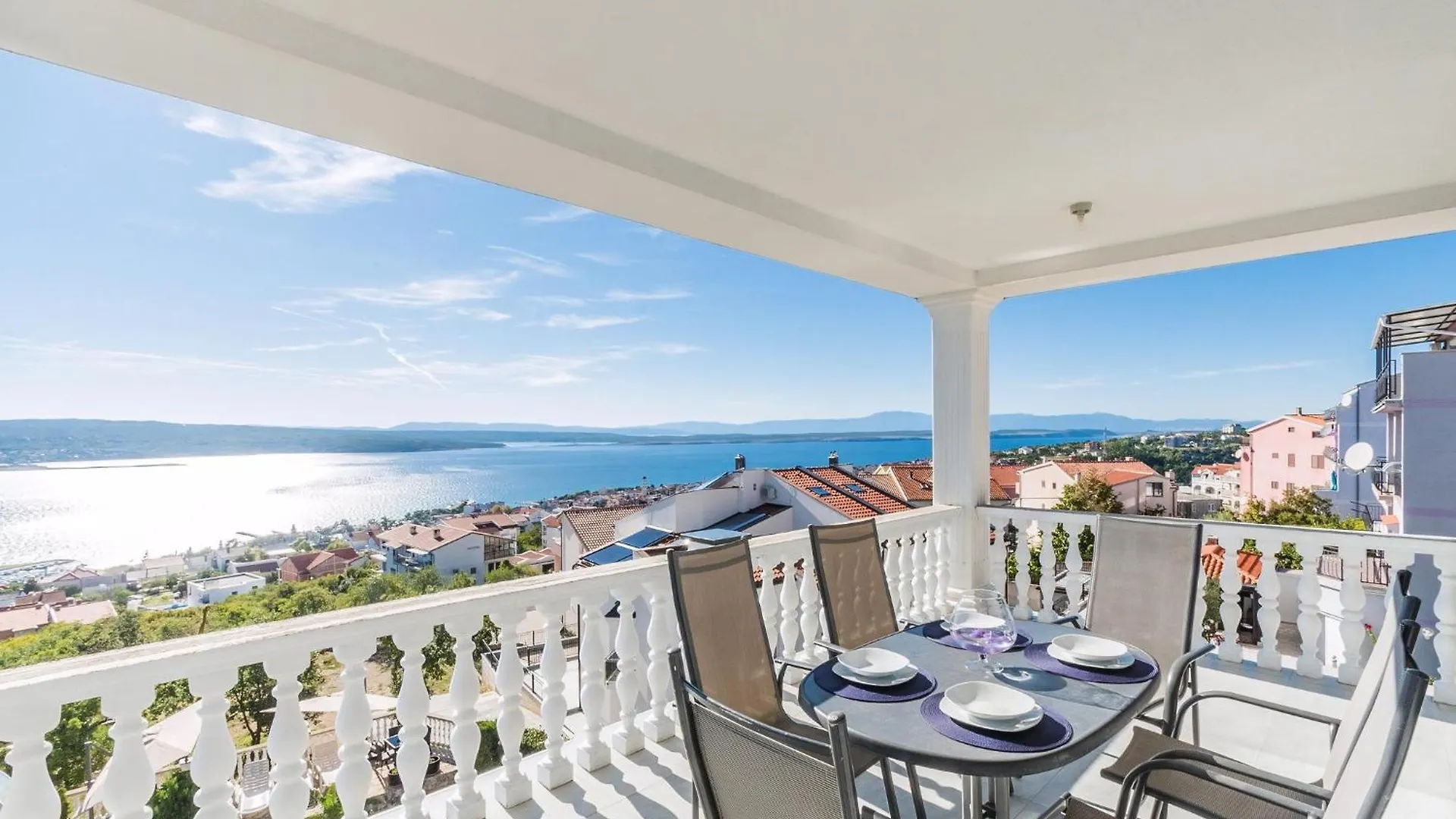 Tolle Wohnung Mit Terrasse Und Meerblick Crikvenica 0*,  Croatia