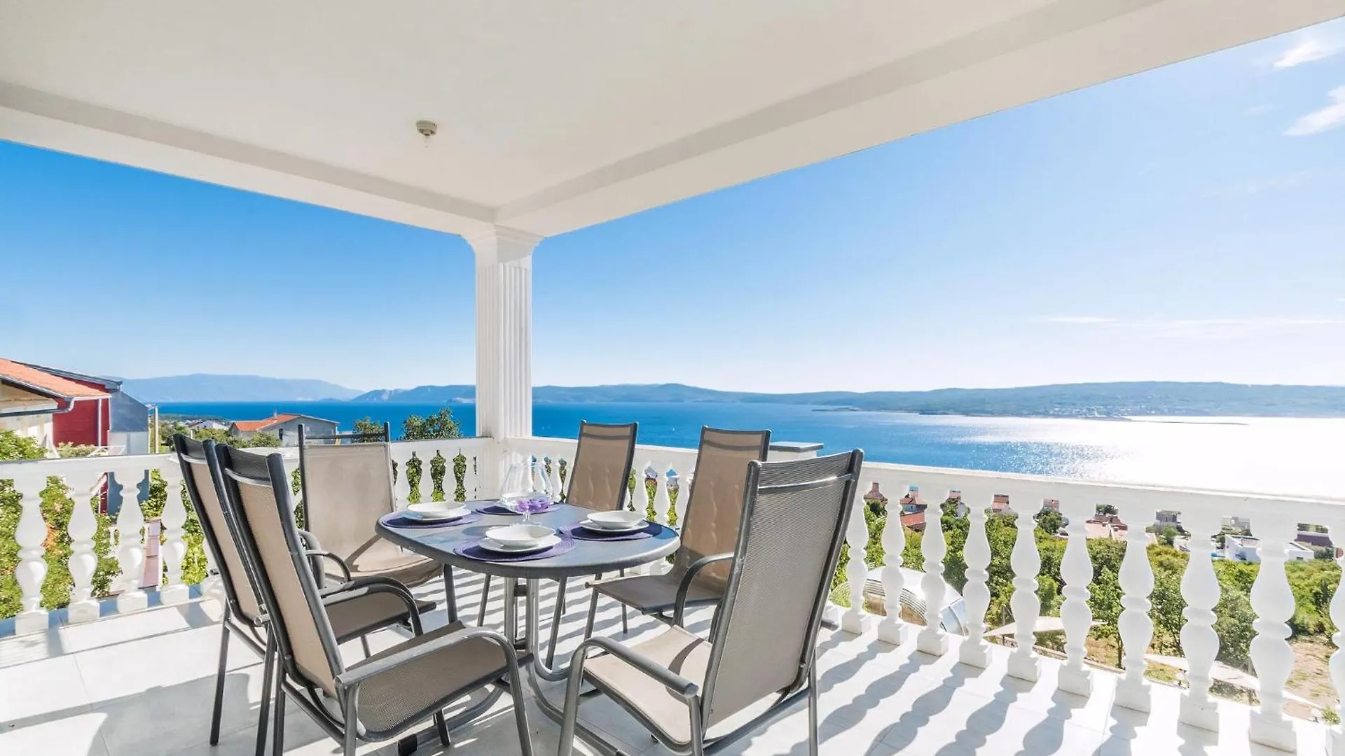 Tolle Wohnung Mit Terrasse Und Meerblick Crikvenica